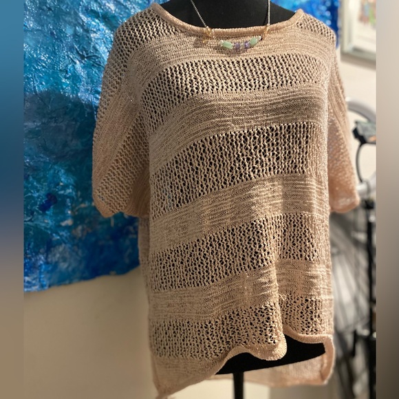 Beige short sleeve top - Picture 4 of 10